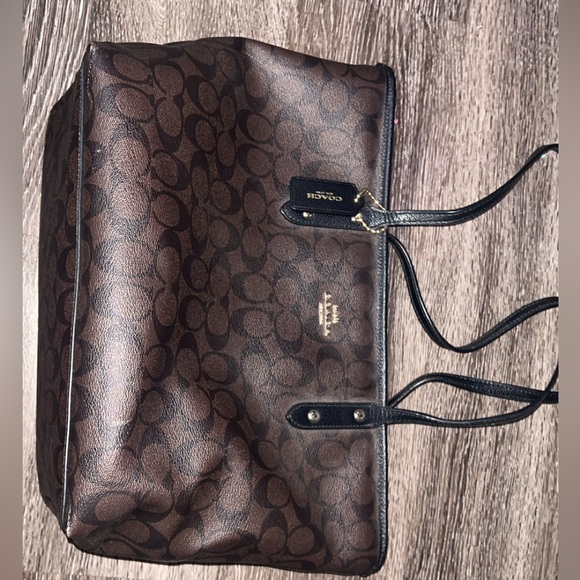 Coach Handbags - Coach Purse